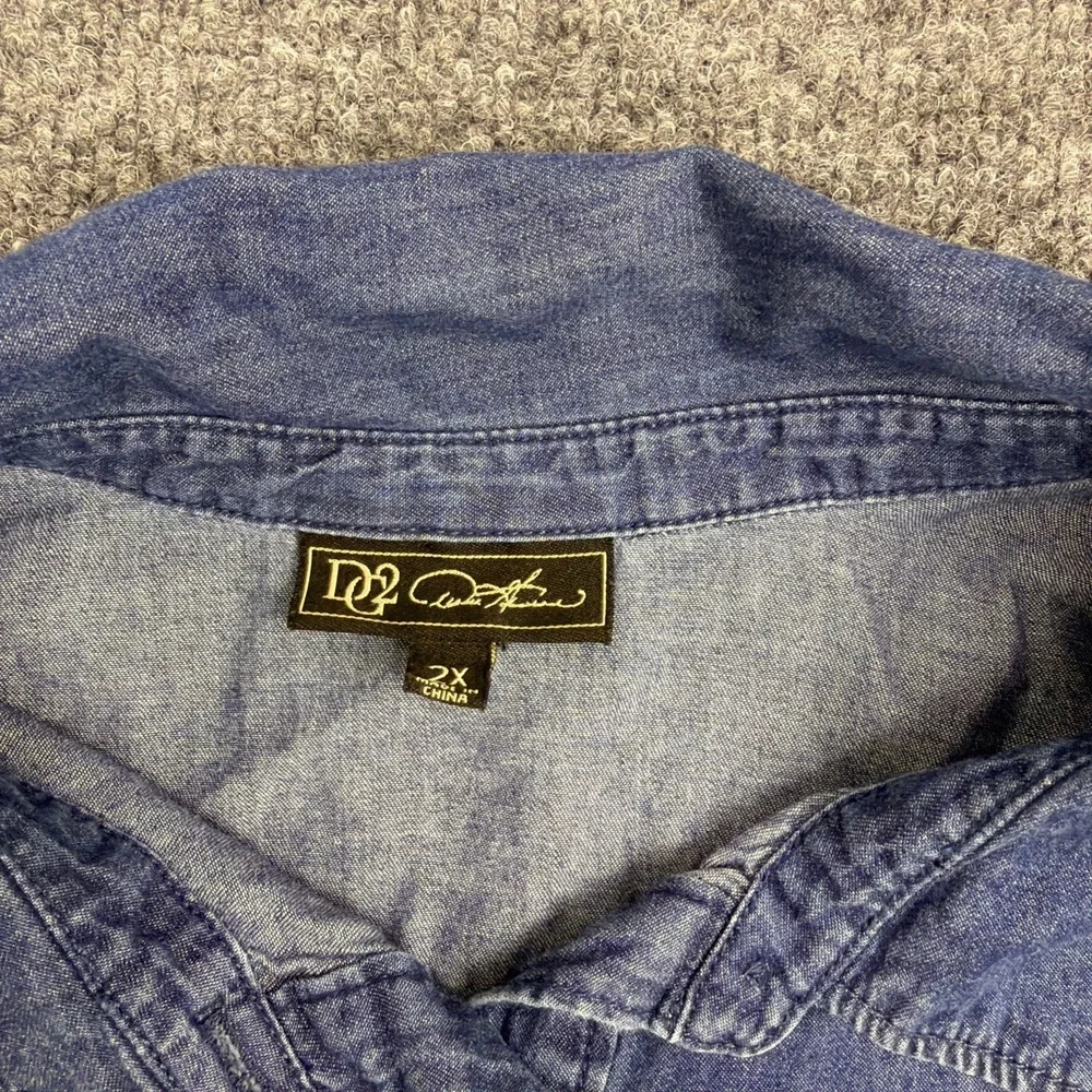 DG2 Diane Gilman Chambray Denim Shirt Women 2X Blue Smocked Sleeve Button Up - Picture 2 of 6